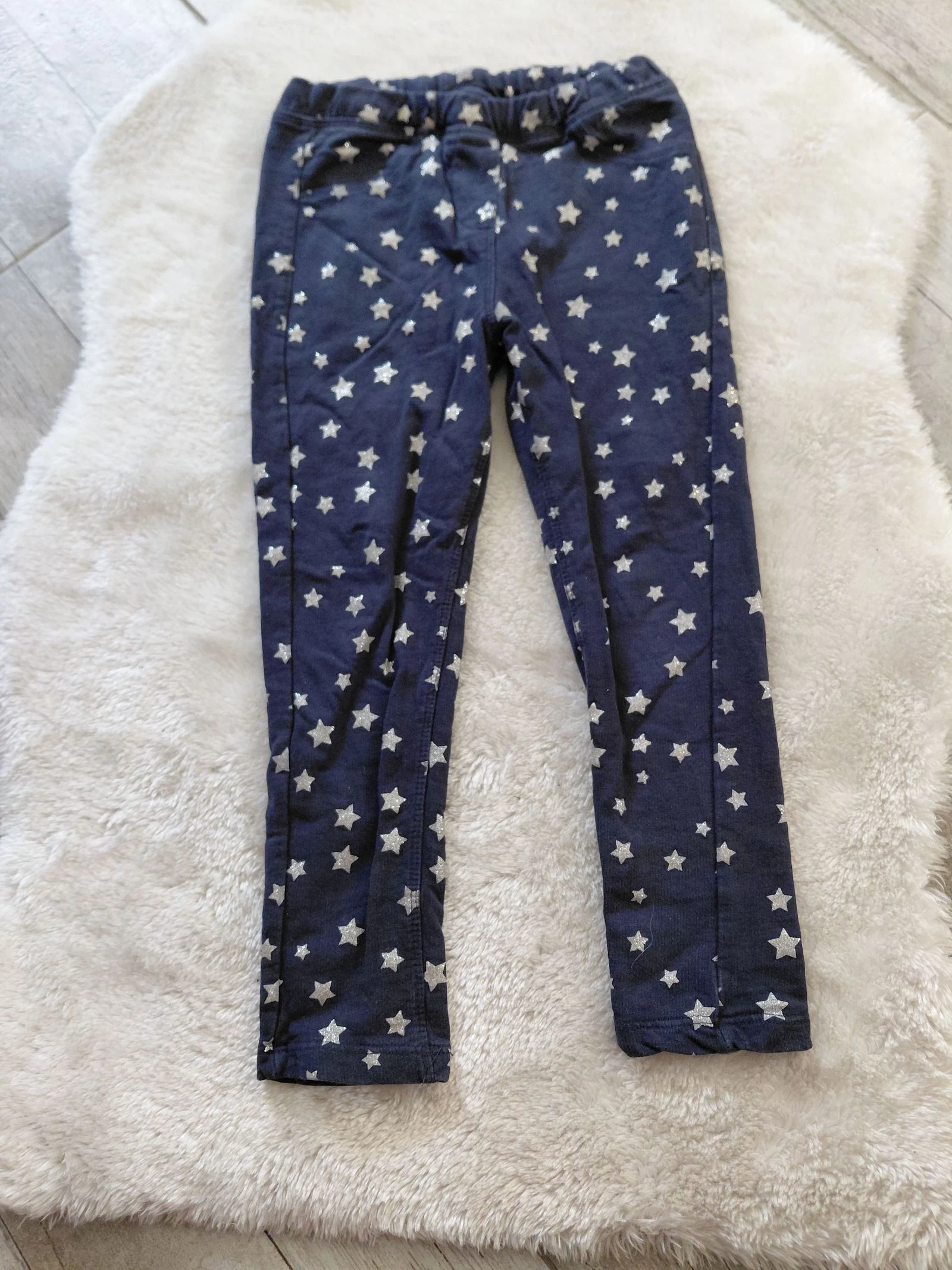 Pantalon souple bleu marine motifs étoiles argenté 4 ans